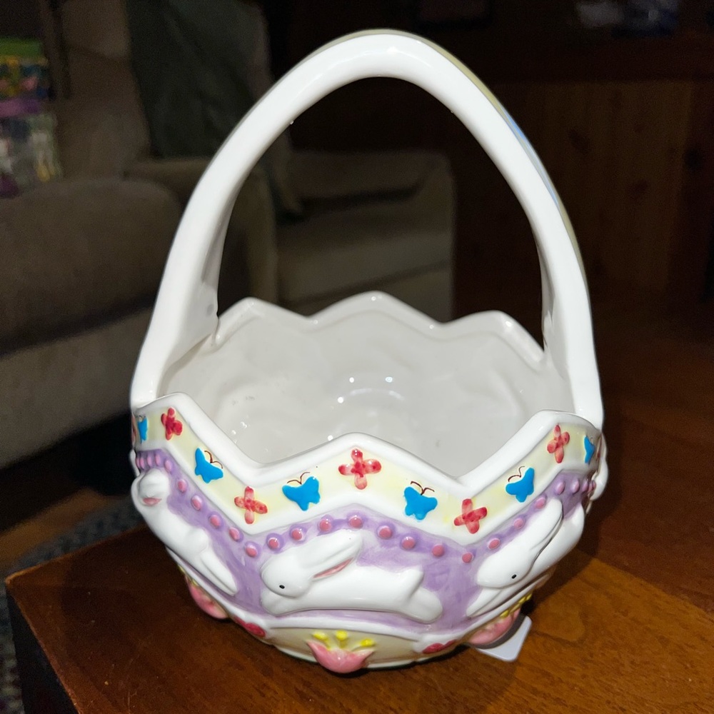 Ceramic Multicolored Easter Basket With Rabbit And Flowers - Picture 6 of 10